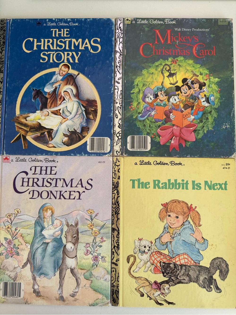 - Assorted Classic Kids Christmas & Story Titles (Blue, Green, Purple, Yellow)